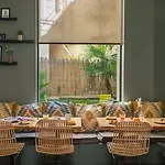 Legend Hotel Paris